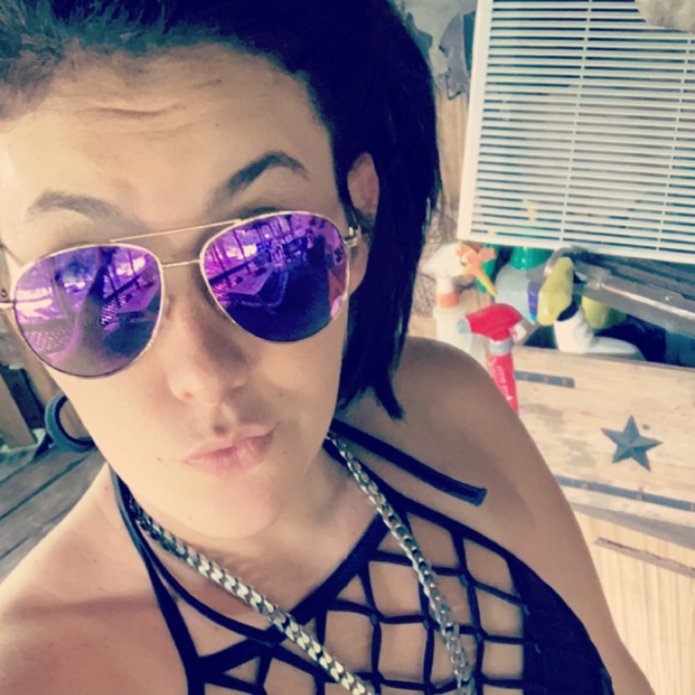 Meet your Posher, Hailey